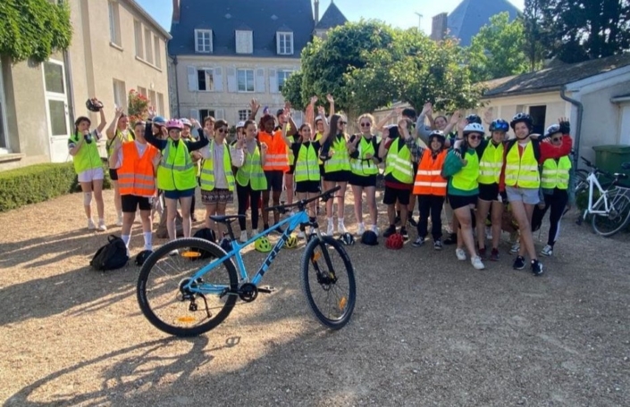 epi-velo Nos 3èmes se préparant pour une sortie vélo